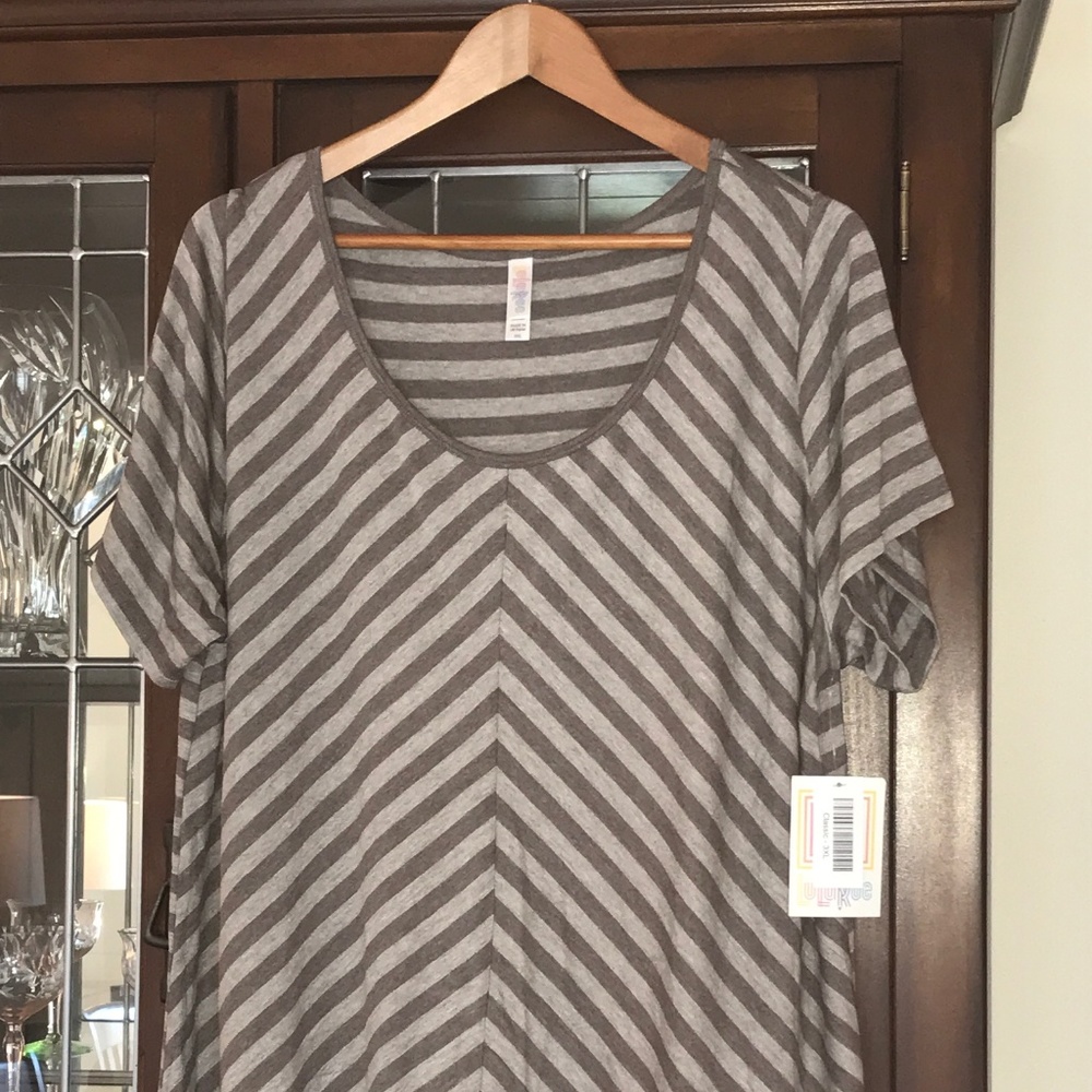 LuLaRoe Classic T - Size 3x